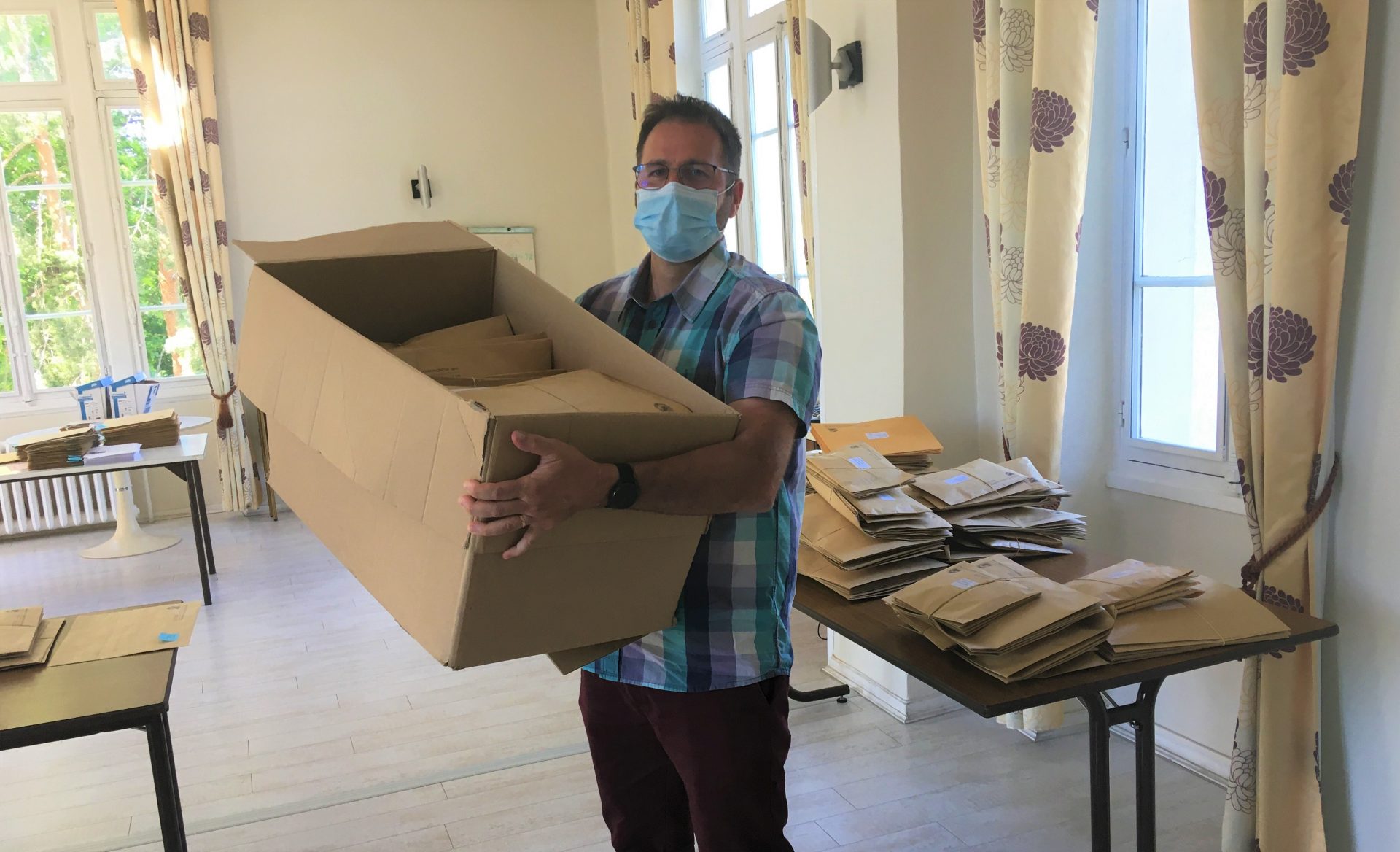 Fin de distribution des masques du Conseil Régional et gestion des problèmes de distribution