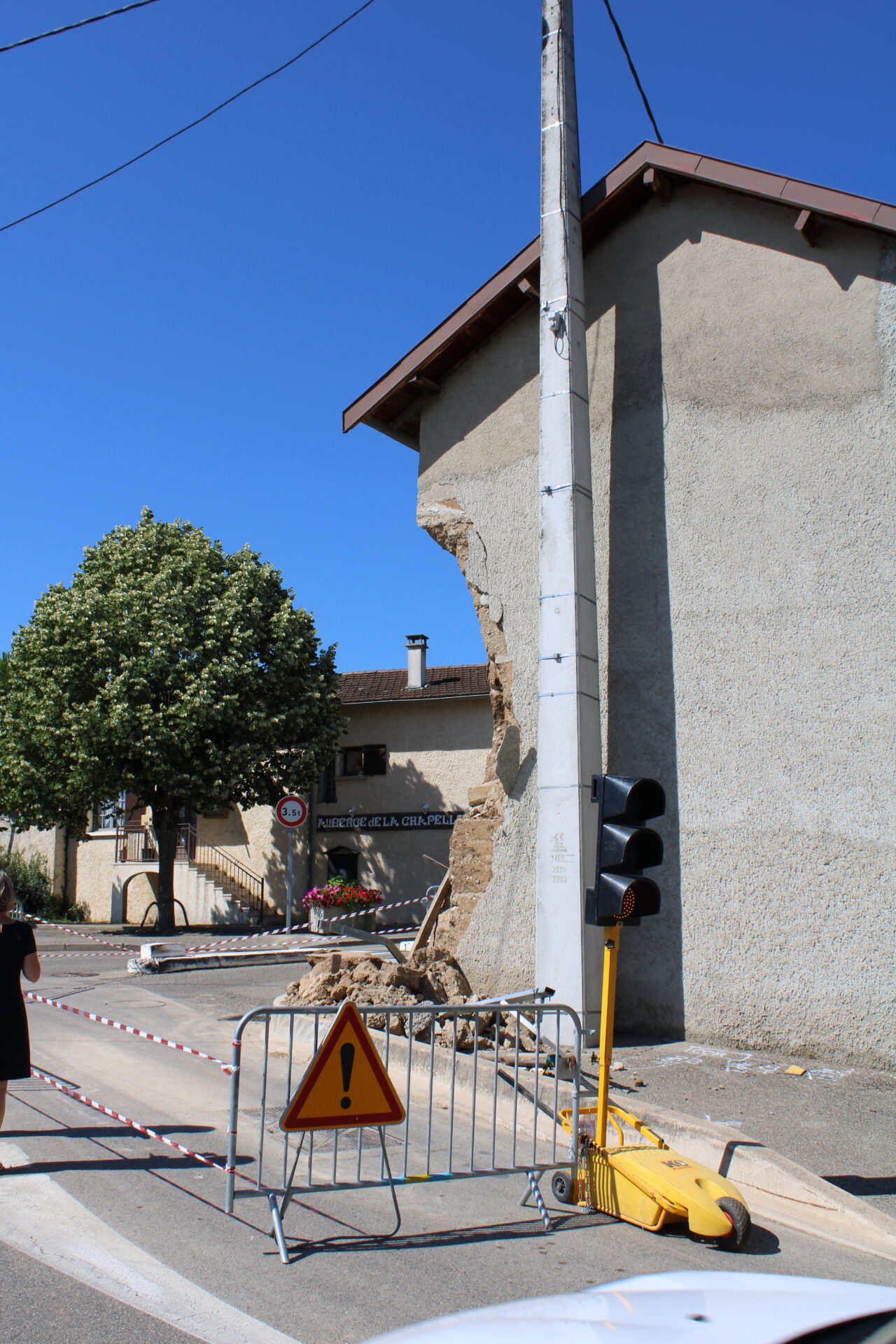 Accident à Chavagneux à l'intersection entre la rue du village et la montée de la roue: la ville communique